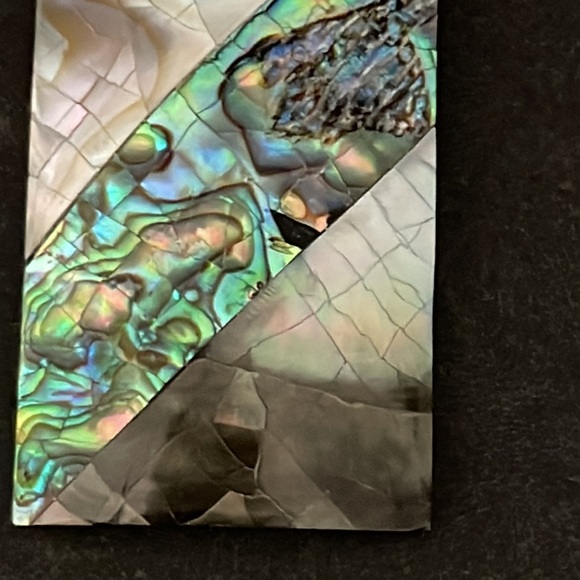 LUCITE ABALONE SHELL NECKLACE PENDANT - Picture 4 of 7